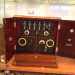 Un apparecchio radiofonico prodotto dalle officine Marconi di Genova nel 1920, funzionante su onde medie e lunghe